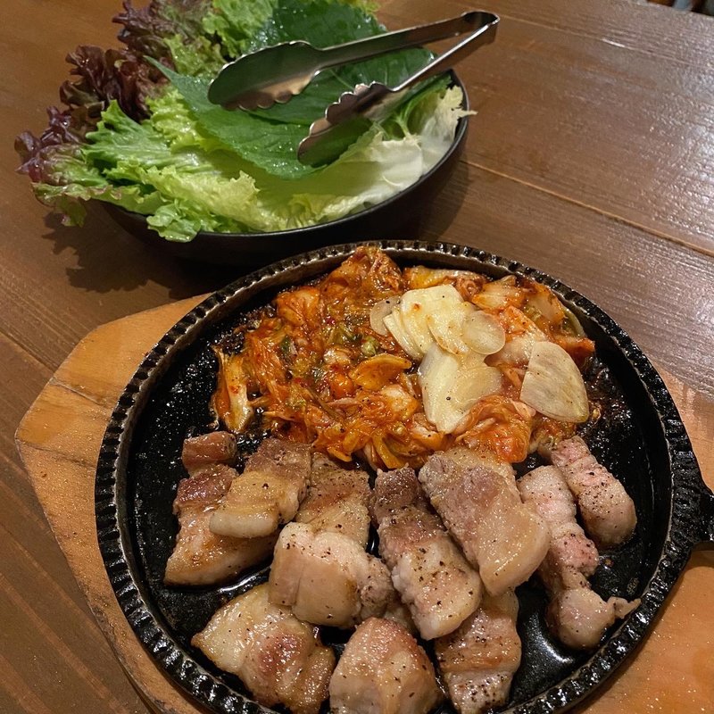 岩中豚のサムギョプサル(HAN COOK （ハンコック）)