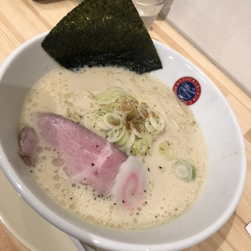 (トリパイタンラーメン　仁)