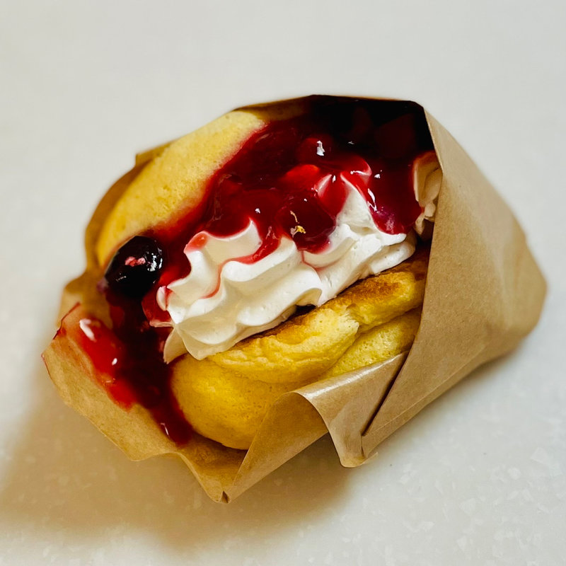 パンケーキサンド　ストロベリー(NP)