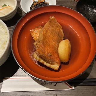 金目鯛煮付け定食(むつ湊)