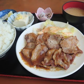 豚の生姜焼き定食(おきた )