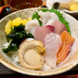 海鮮丼(淀屋橋 吟酒海楽 和(かず))