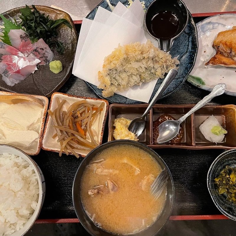 黄金アジ尽くし定食(日本酒居酒屋恵風和暢あっと)