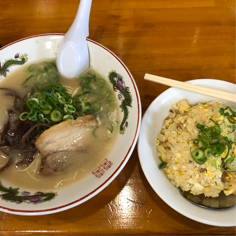 二八ラーメン(ぎょらん亭 本店)
