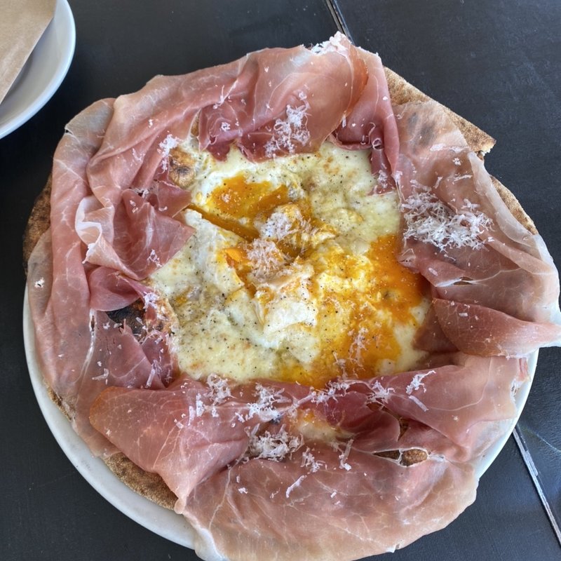 ビスマルク(ピッツェリア カンテラ （PIZZERIA CANTERA）)