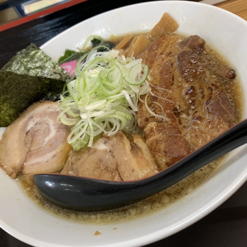 しょうゆラーメン　トッピングチャーシュー(松喜)