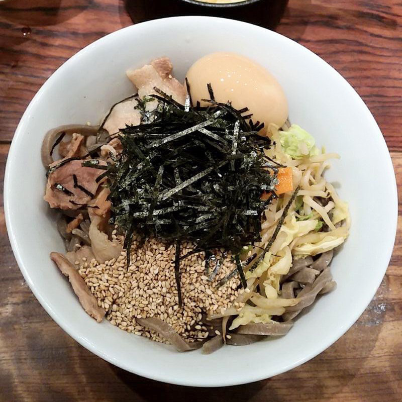 肉野菜味玉そば 冷(酢重正之・楽)