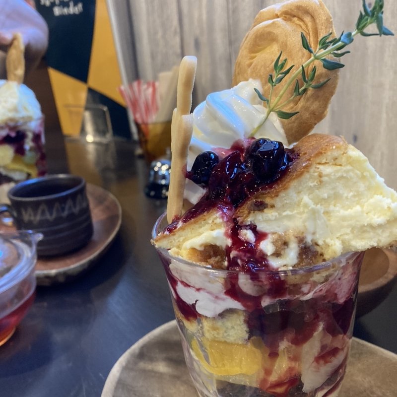 アラベスクパフェ(sweets works アラベスク舎)