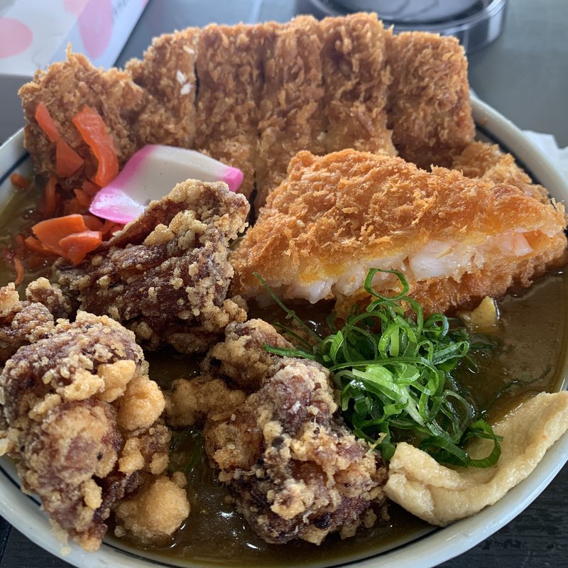 トリプルカツカレーうどん(めんや七福 別邸 （メンヤシチフク）)