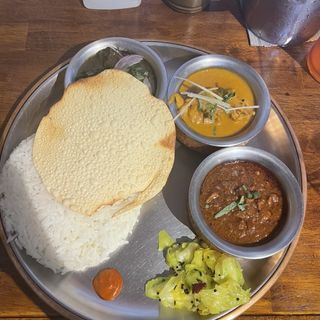 本日のカレー三種(シバカリー ワラ （shiva curry wara）)