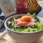 マグロアボカドボウル