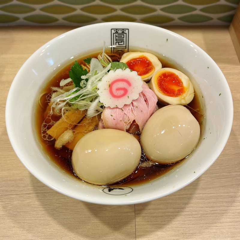 特製醤油ラーメン(鶯屋)