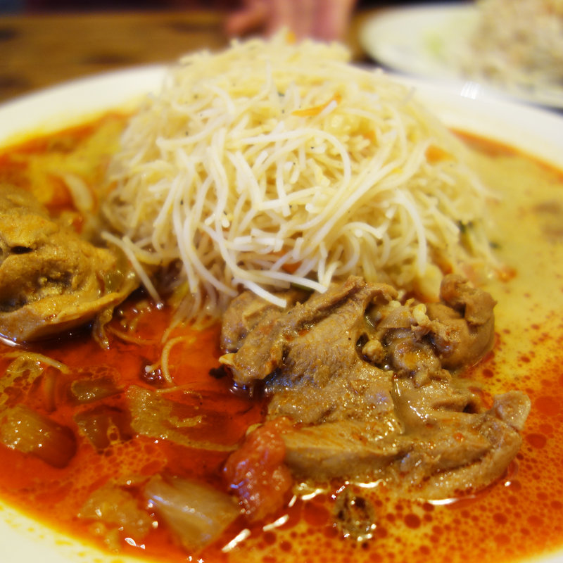 ヌードルカリー(不思議香菜 ツナパハ(TUNAPAHA))