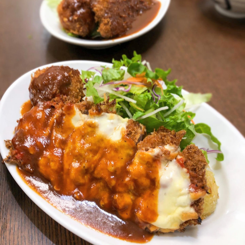 ブタヘレチーズ焼き(洋食の朝日 （ヨウショクノアサヒ）)