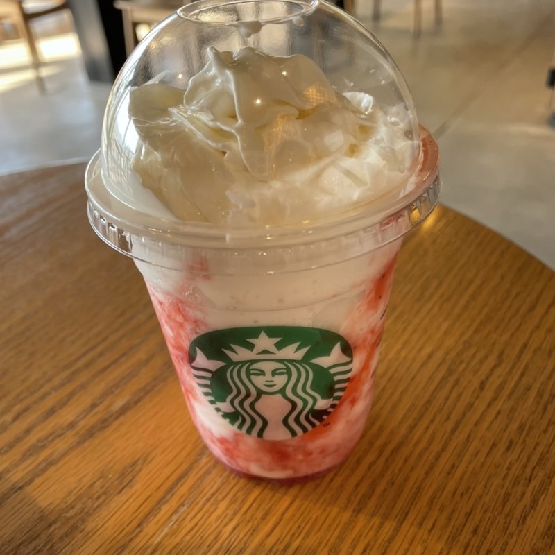 スターバックス　ストロベリーフラペチーノ(スターバックス厳島表参道店)
