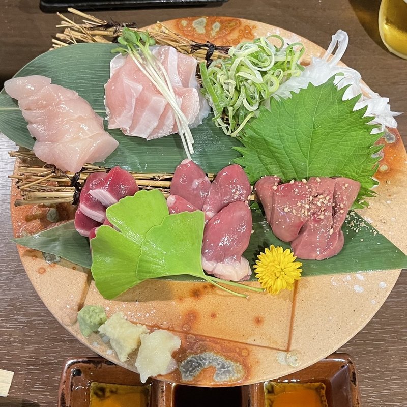 鷄刺身五種盛り(炭火焼鳥　くわどり)