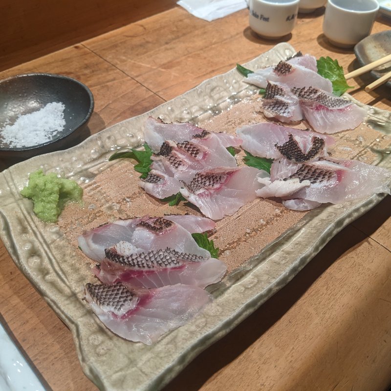 イサキ炙り刺し(居酒屋　純ちゃん )