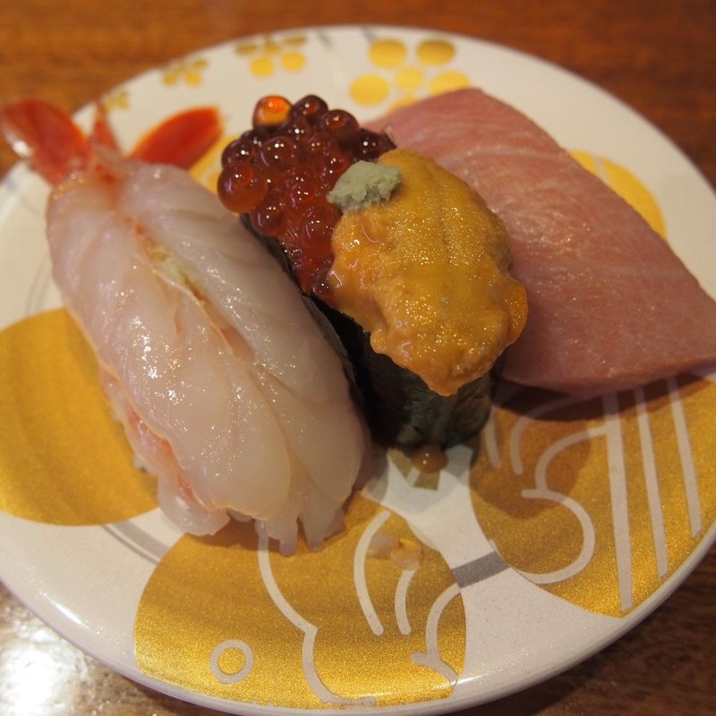 豪華三点盛り(もりもり寿し 片町店 )