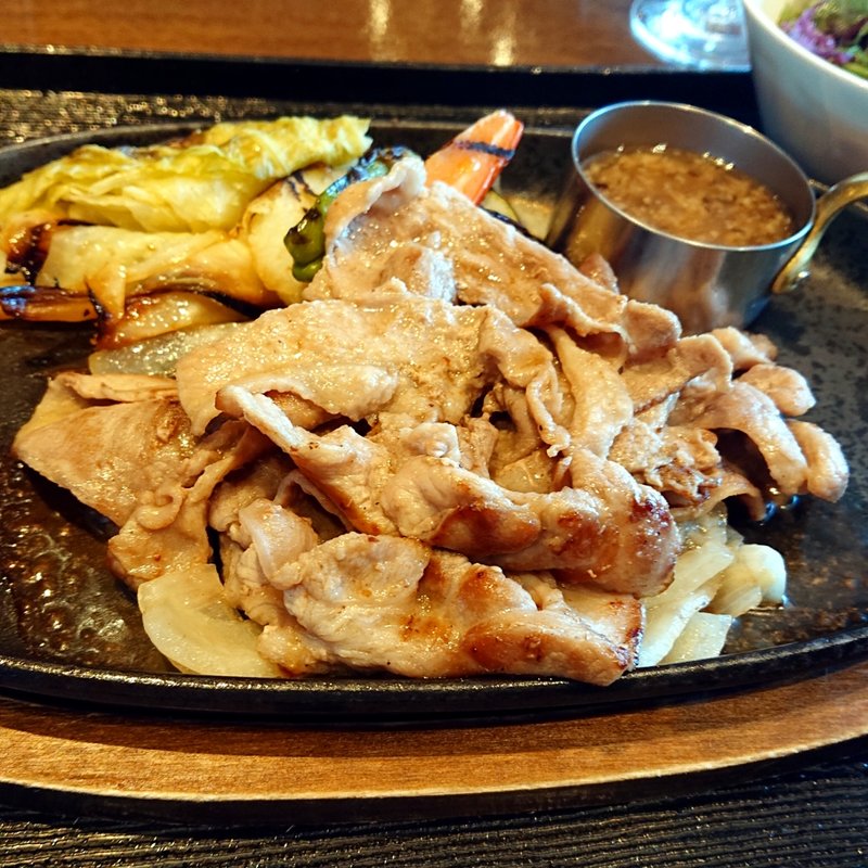 糸島華豚ソテーセット(チャコールグリル ケヤキ)