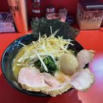 ネギチャーシュー玉子ラーメン(ラーメン矢口屋)