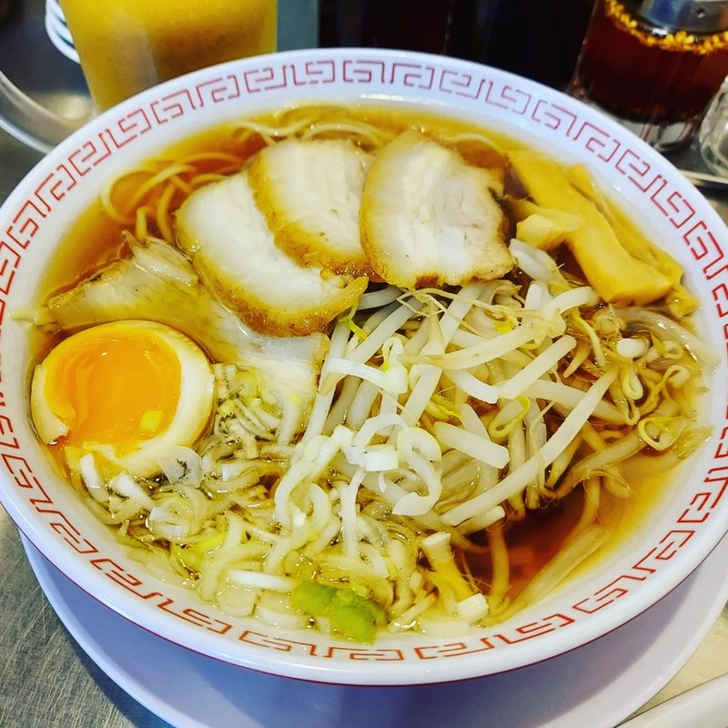 昔ながらのチャーシュー麺(饉ト餫 難波店)