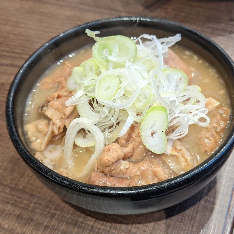 びんぶたもつ煮込み(やきとん酒場 ぎんぶた 関内店)