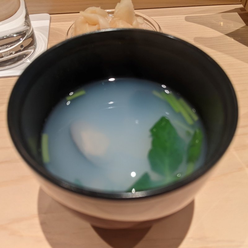 シジミのお椀(鮨つぐ)