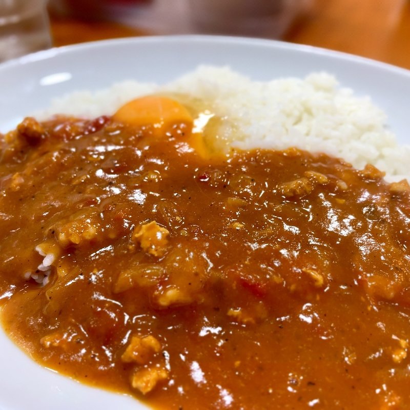 トマトカレー　生玉子トッピング(カレー家ＤＥＮ平野町店)