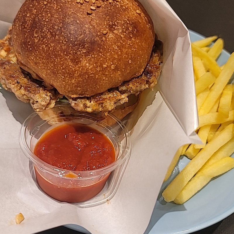 CBバーガー(the city bakery)