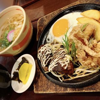 ソーキ&唐揚げ鉄板定食(はかたきねやうどん原田店)