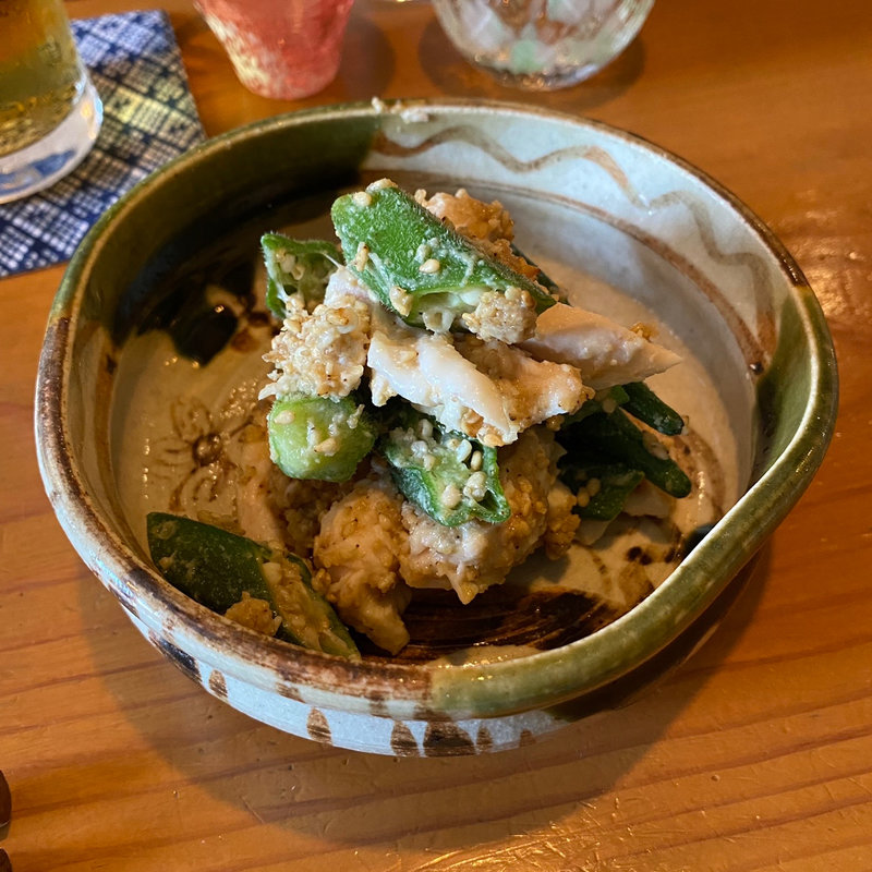 オクラと鶏むね肉の胡麻味噌和え(おおはま)