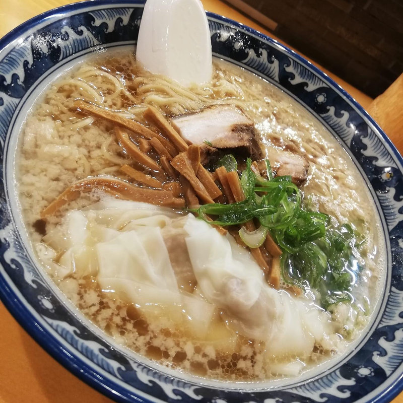 中華そば 背アブラ もち豚ワンタン(ほっぺ家はなれ 斗香庵)