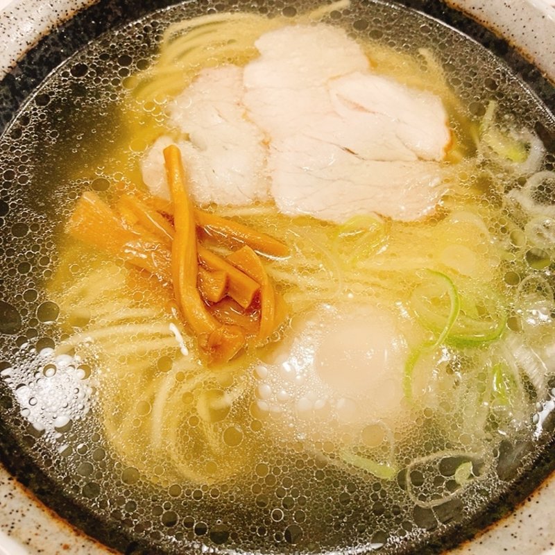塩ラーメン味玉トッピング(麺や日の出)