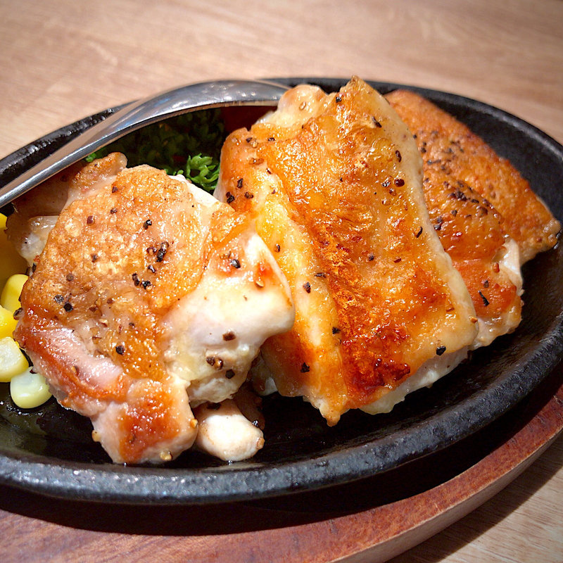 チキンステーキ(街かど酒場 さんたろう)