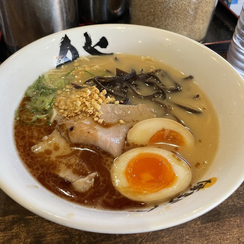 ニンニクコク味ラーメン(博多ラーメン膳 箱崎店)