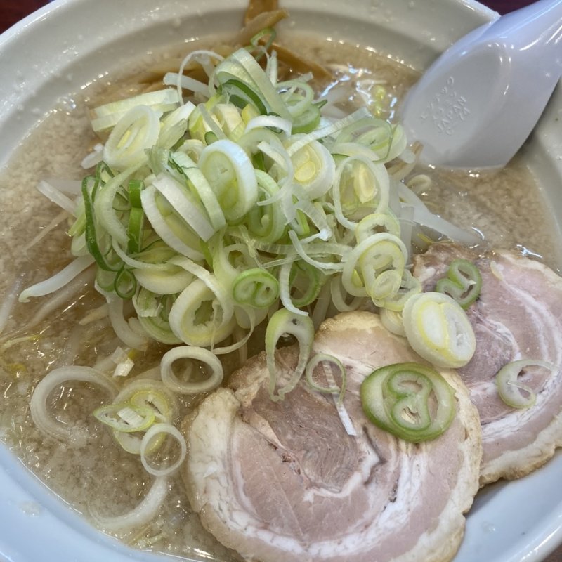 醤油らーめん(濃厚背脂らーめん なりたけ 福岡西新店)