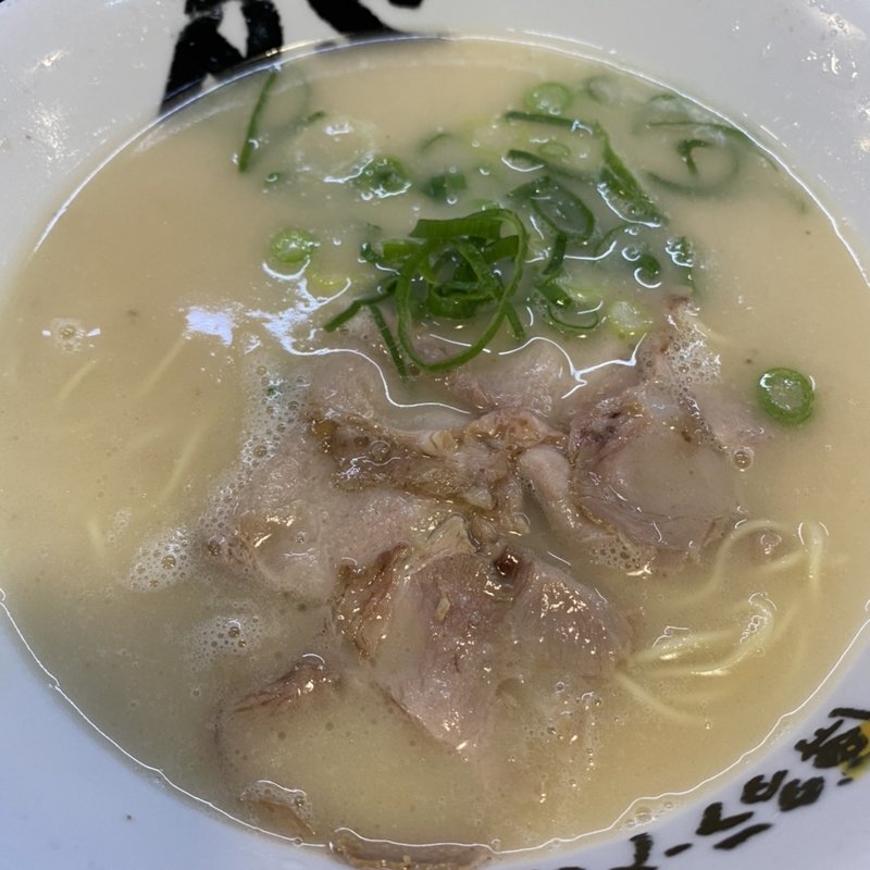 おいしいラーメン(博多ラーメン　膳 天神メディアモール店)