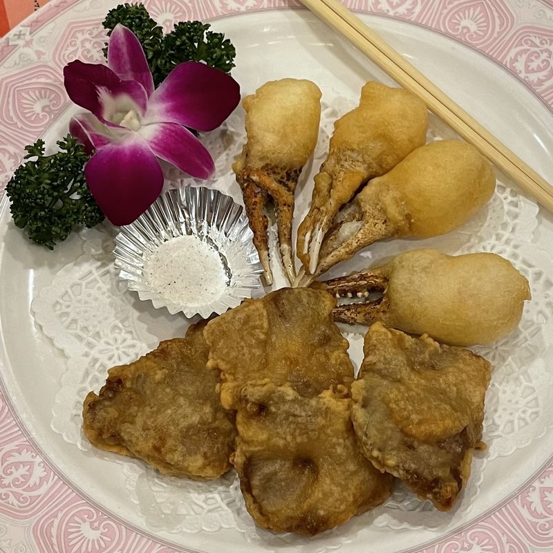 揚げ物二種盛合せ(北京料理 徐園 （ジョエン）)