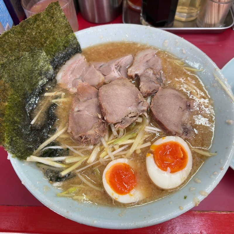 ネギ味噌チャーシューメン＋味玉 中盛(ラーメンショップ 牛久結束店 )