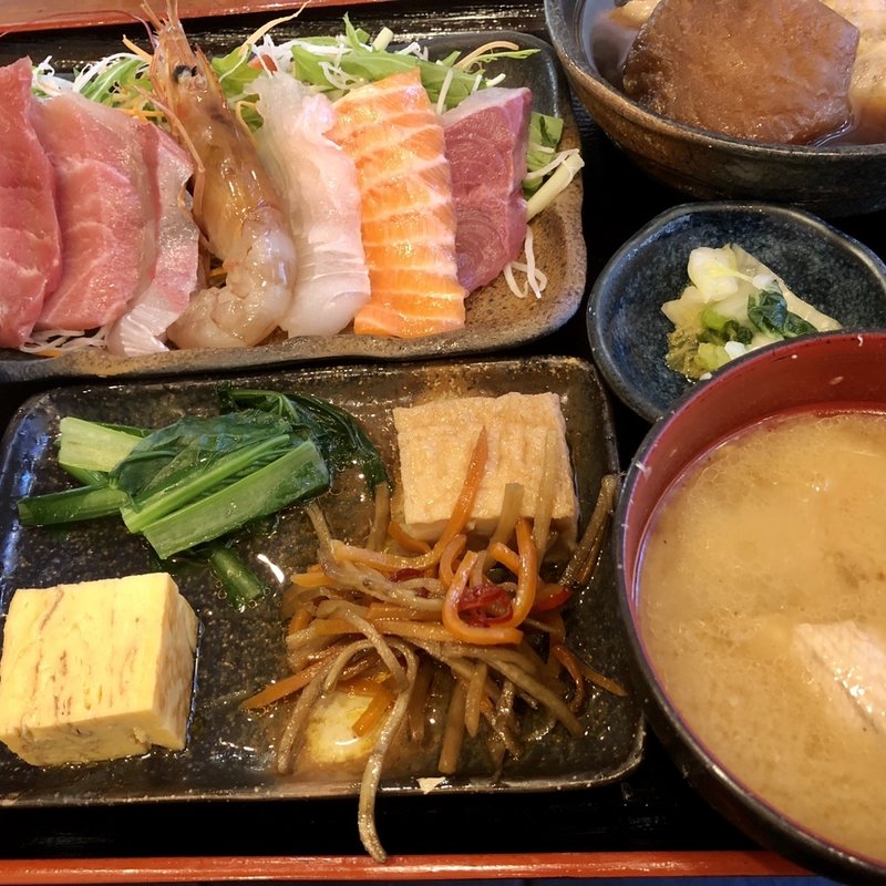 九絵定食(九絵 （クエ）)