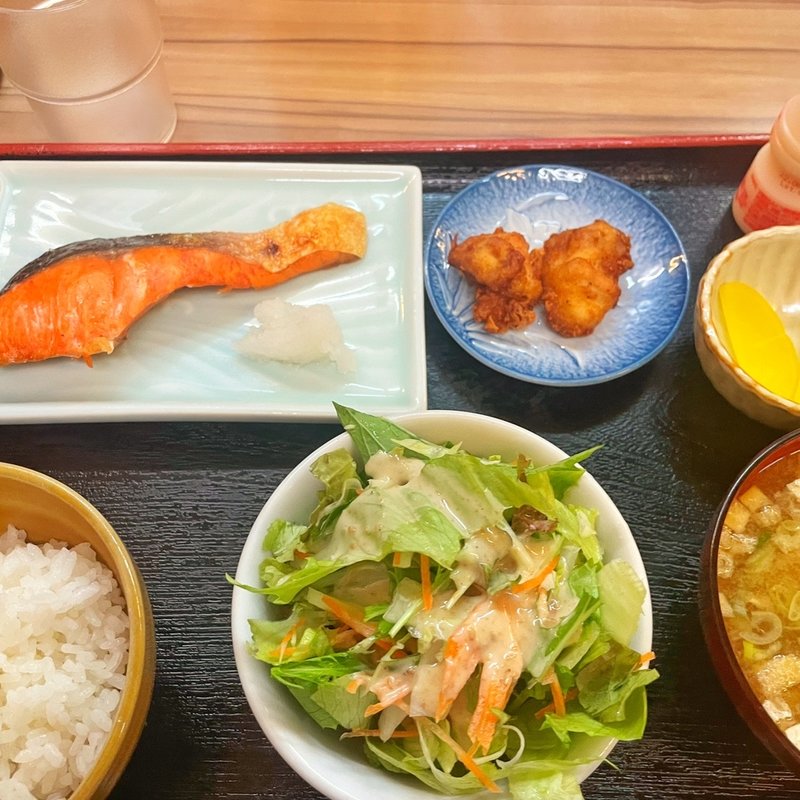 鮭塩焼き定食(悠悠居酒屋)