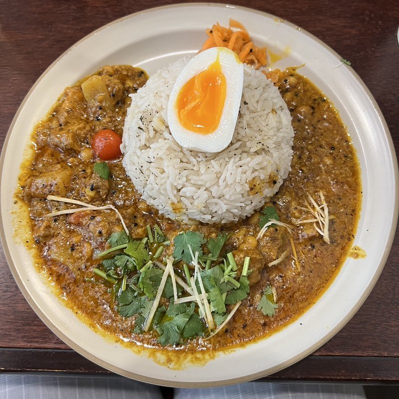 (クヮッチースパイスユクル)