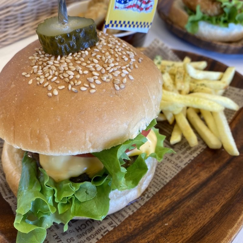 チーズバーガー(アメリカン ザッカ カフェ ウェルカム)
