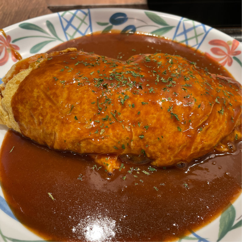 カレーソースオムライス(たまご丸)