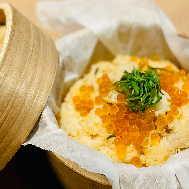 陸奥湾風鮭はらこ　熱々せいろご飯(郷土酒肴　あおもり屋)