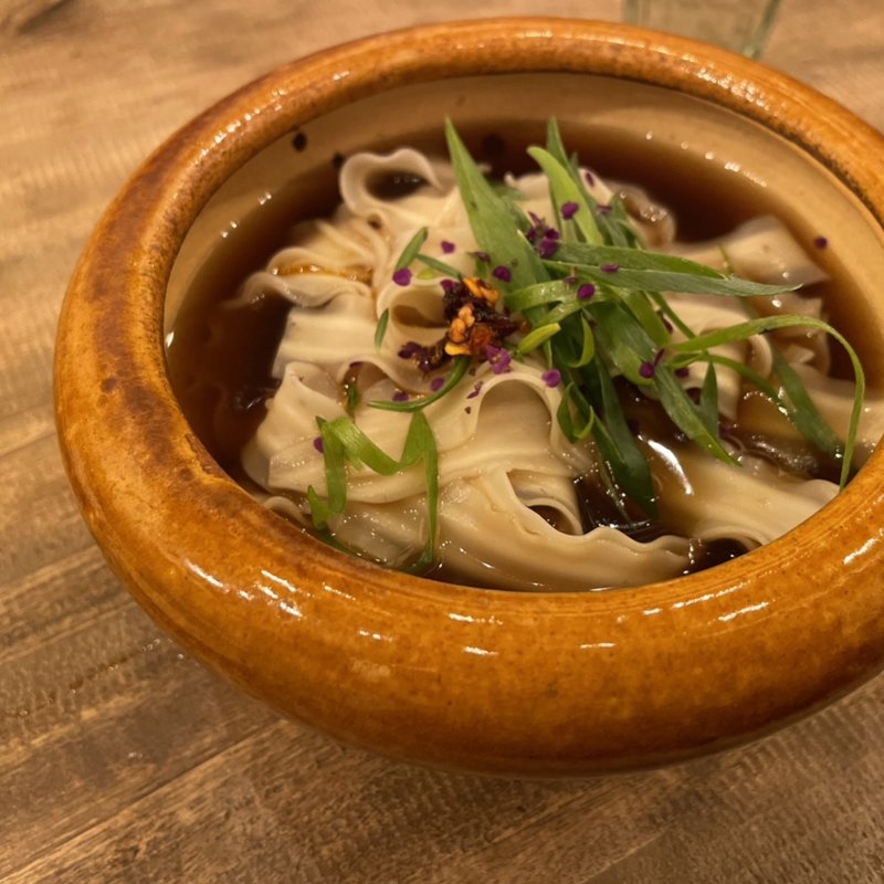 刀削麺　　薬膳鍋コース締め(品味台湾h’an)