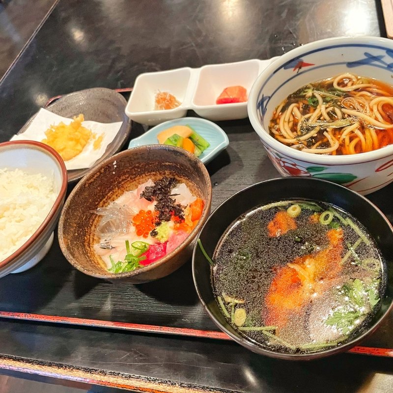 帆立天付き！海鮮ばくだん&天ぬき朝定食(長生庵 （ちょうせいあん）)