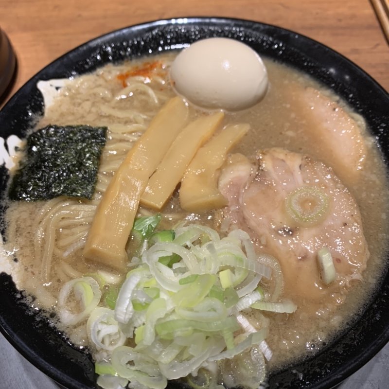 特選中華そば(並盛り)(六厘舎 大崎店)