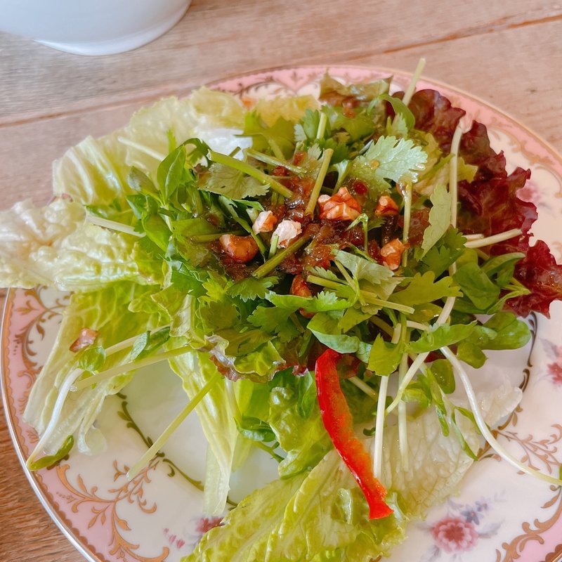 パクチーサラダ(LUSSO CAFE)