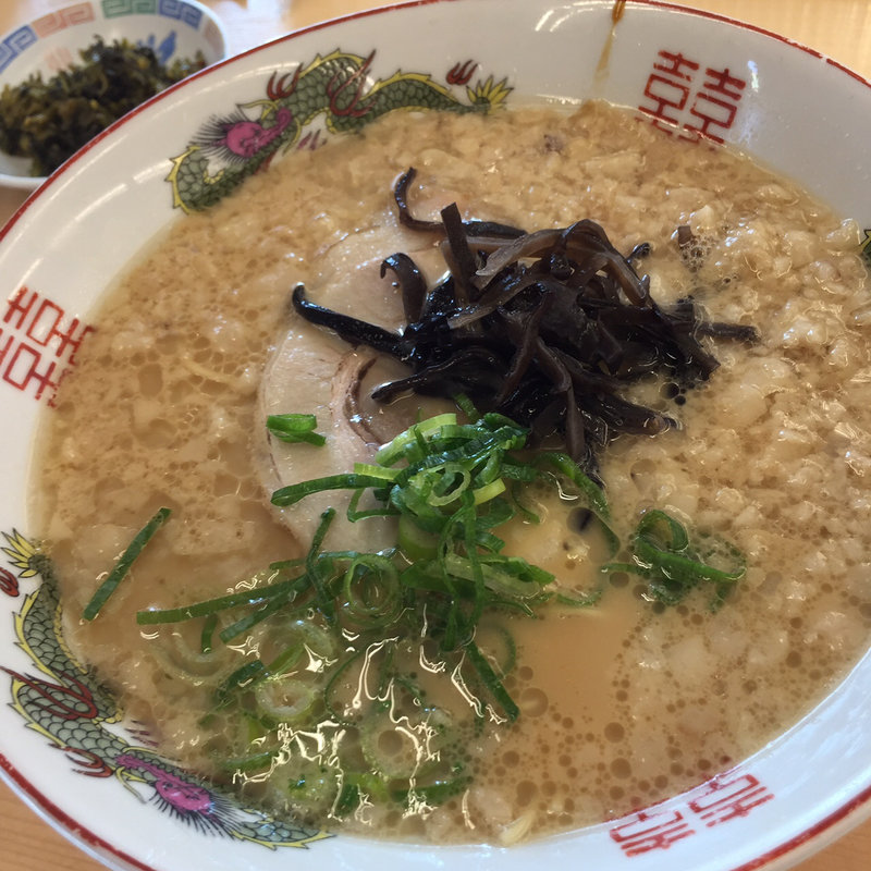 とんこつラーメン+コッテリ(博多金龍 山大通店 )
